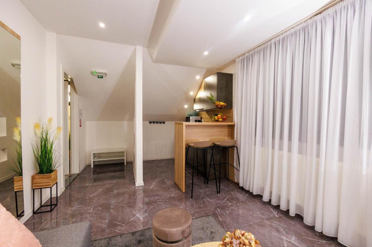 Villa Elena กราโบวาซ ภายนอก รูปภาพ